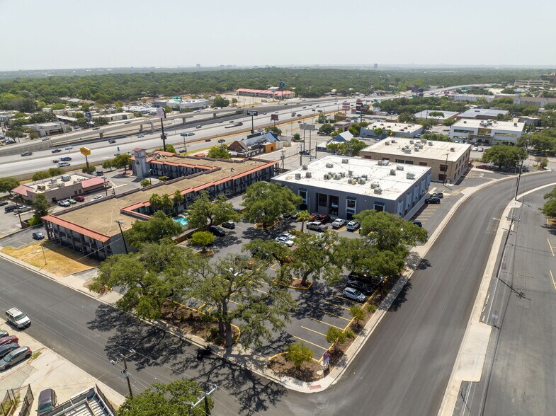 More Photos Of 9502 Computer Dr, San Antonio Medical For Sale