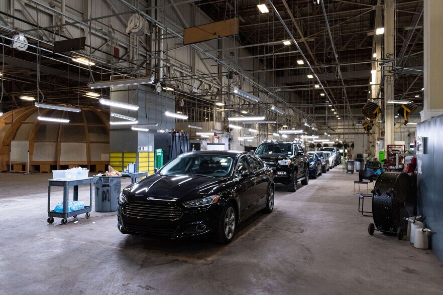 More Photos Of 20001 Euclid Ave, Euclid Warehouse For Lease