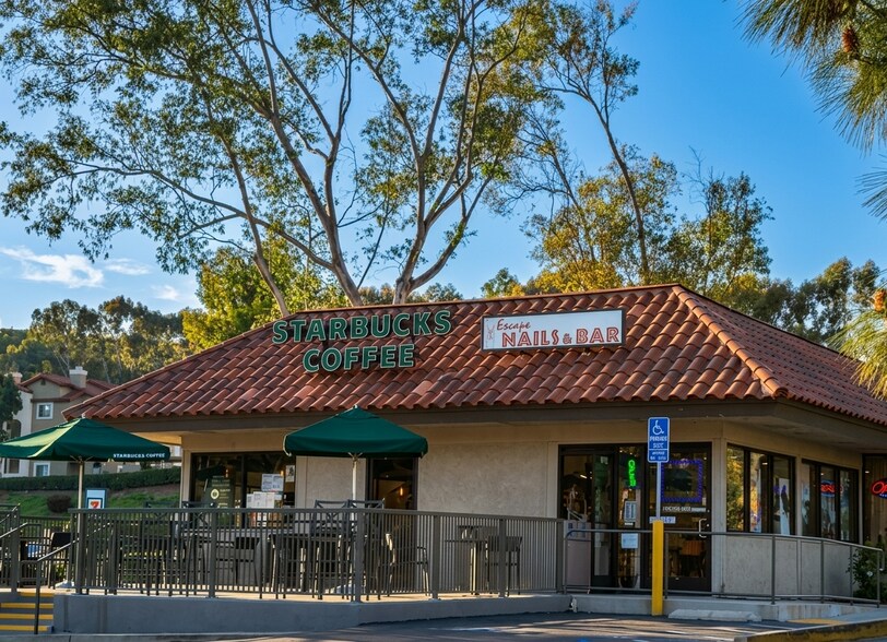 More Photos Of 12889 Rancho Penasquitos Blvd, San Diego Freestanding For Lease
