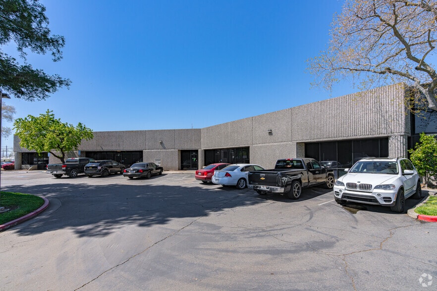 More Photos Of 3608 Madison Ave, North Highlands Distribution For Lease