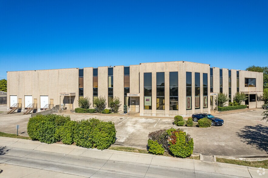 Primary Photo Of 616 S Sherman St, Richardson Flex For Sale