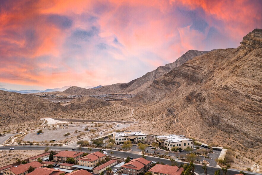 More Photos Of 3425 Cliff Shadows Pky, Las Vegas Medical For Lease
