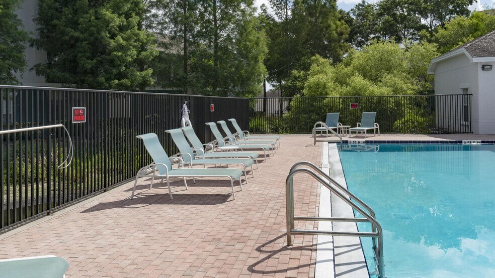 More Photos Of 5501 110th Ave N, Pinellas Park Apartments For Sale