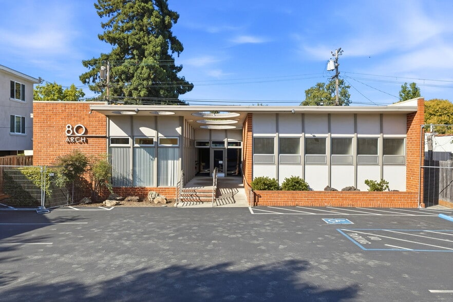 Primary Photo Of 80 Arch St, Redwood City Medical For Sale
