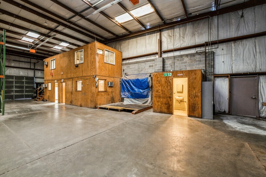 More Photos Of 635 New York Ave, Des Moines Industrial For Lease