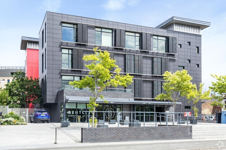 More Photos Of Bridge St W, Middlesbrough Coworking Space