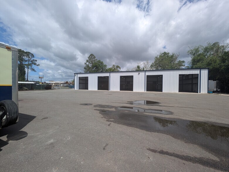 Primary Photo Of 9755 S. R. Florida 121 S, Macclenny Warehouse For Lease