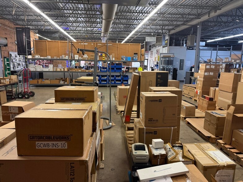 More Photos Of 1920 Freedom Dr, Charlotte Warehouse For Lease