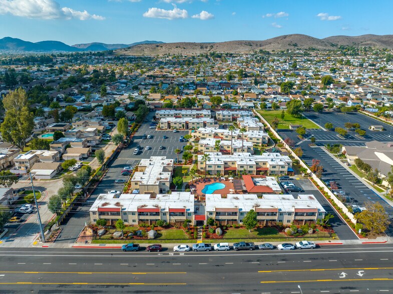 More Photos Of 10032 N Magnolia Ave, Santee Apartments For Sale