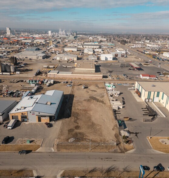 More Photos Of 438 39 St N, Lethbridge Land For Sale