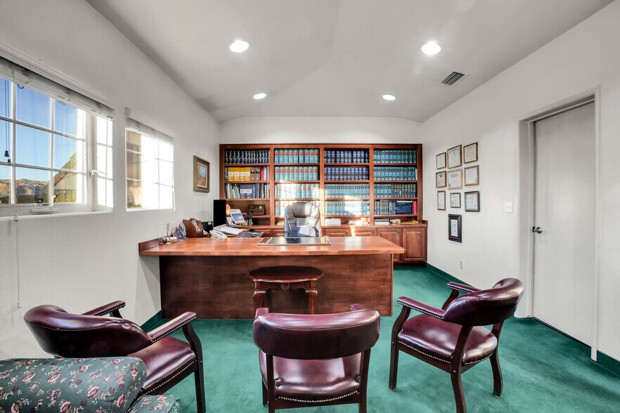 More Photos Of 7255 Joshua Ln, Yucca Valley Medical For Lease