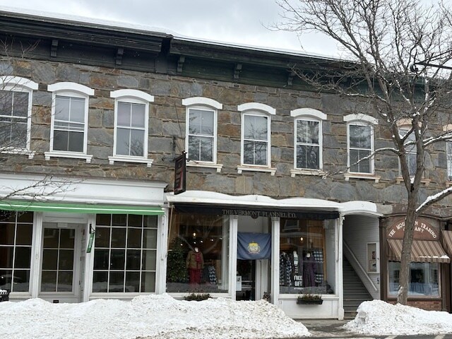 Primary Photo Of 13 Elm St, Woodstock Office Residential For Lease