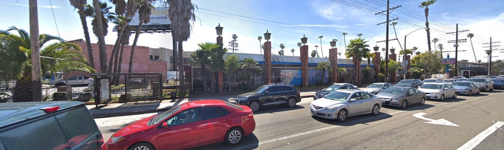 More Photos Of 2305 Lincoln Blvd, Venice Land For Lease