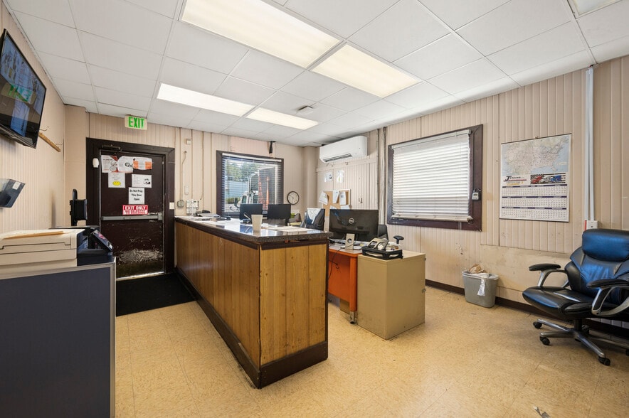 More Photos Of 1421 Robinwood Cir, Birmingham Refrigeration Cold Storage For Sale