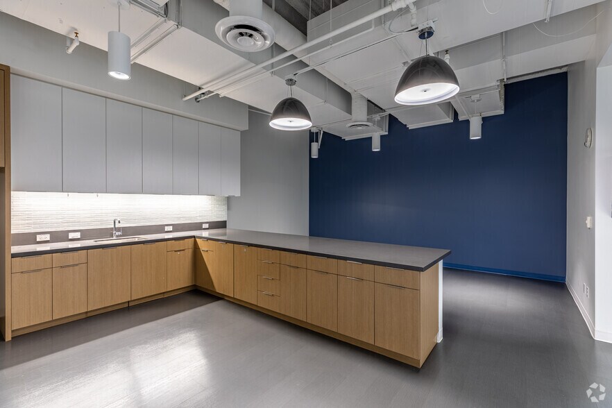 Photo of 7th Floor Ste 750