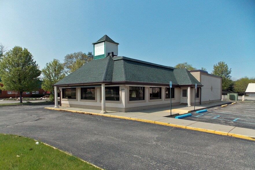 Primary Photo Of 8275 N Wayne Rd, Westland Storefront Retail Office For Lease
