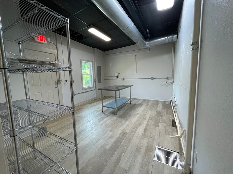 More Photos Of 15 E 2nd St, West Jefferson Storefront Retail Office For Sale