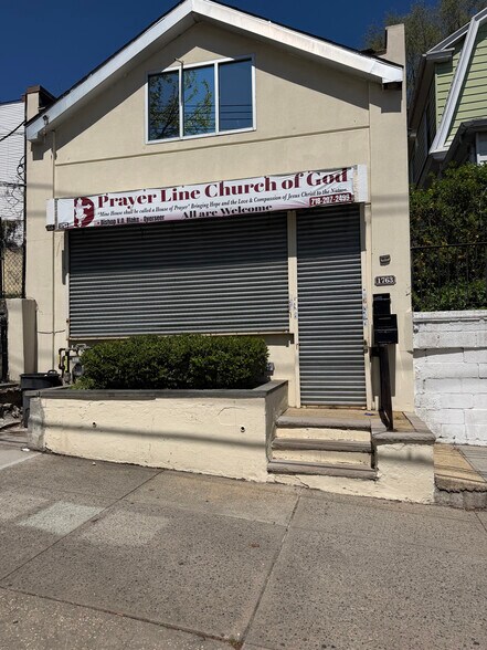 More Photos Of 1763 Pitman Ave, Bronx Office For Sale