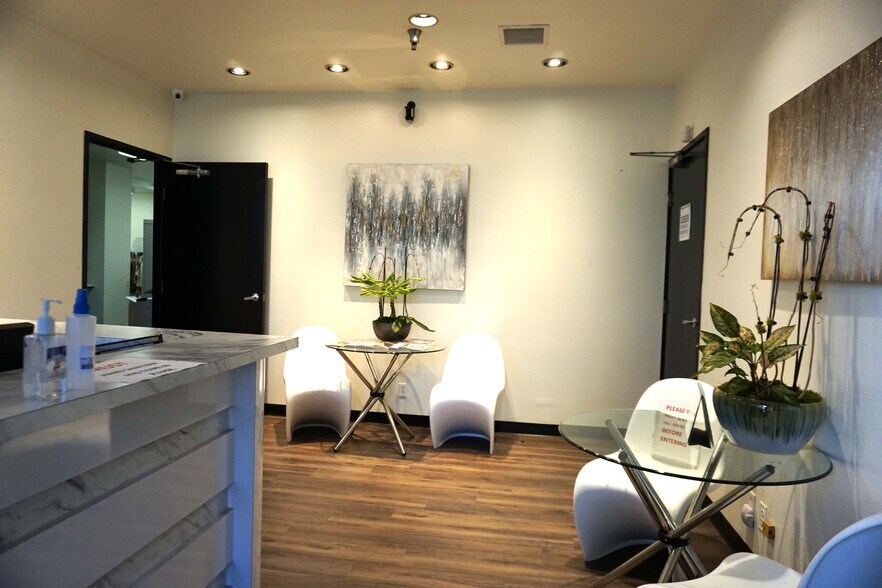 More Photos Of 6048 Triangle Dr, Commerce Warehouse For Lease