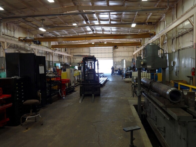 More Photos Of 1023 N Victor Ave, Tulsa Manufacturing For Lease