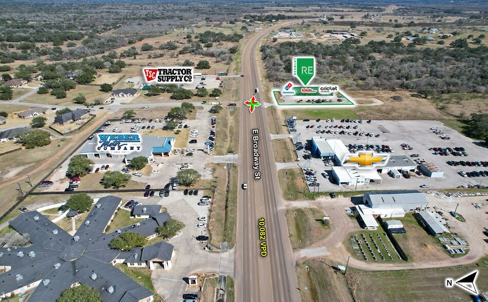 More Photos Of 1431 E Broadway St, Cuero Storefront Retail Office For Lease