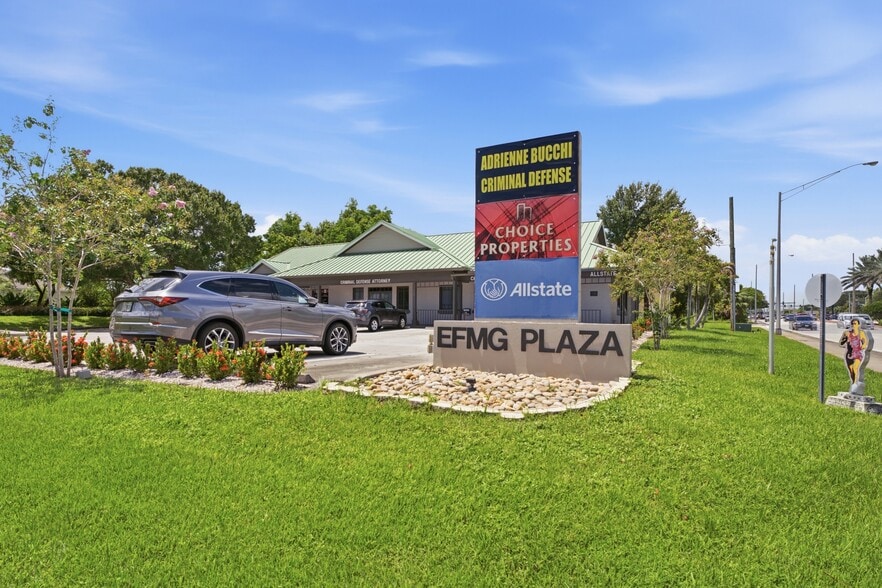 More Photos Of 756-762 SE Port St Lucie Blvd, Port Saint Lucie Office For Lease