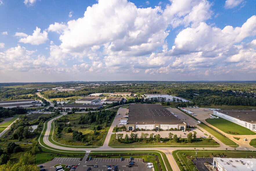 Primary Photo Of 30339 Diamond Pky, Glenwillow Distribution For Lease