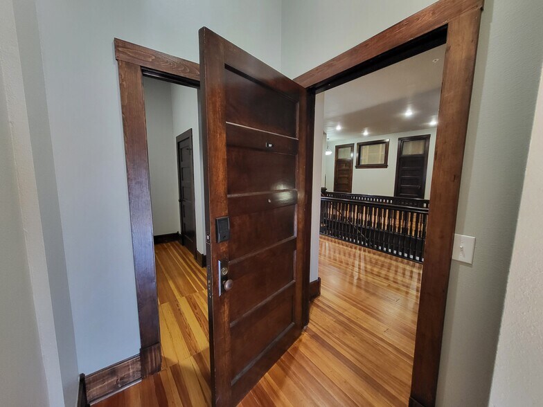 More Photos Of 223 W 3rd St, Joplin Apartments For Sale