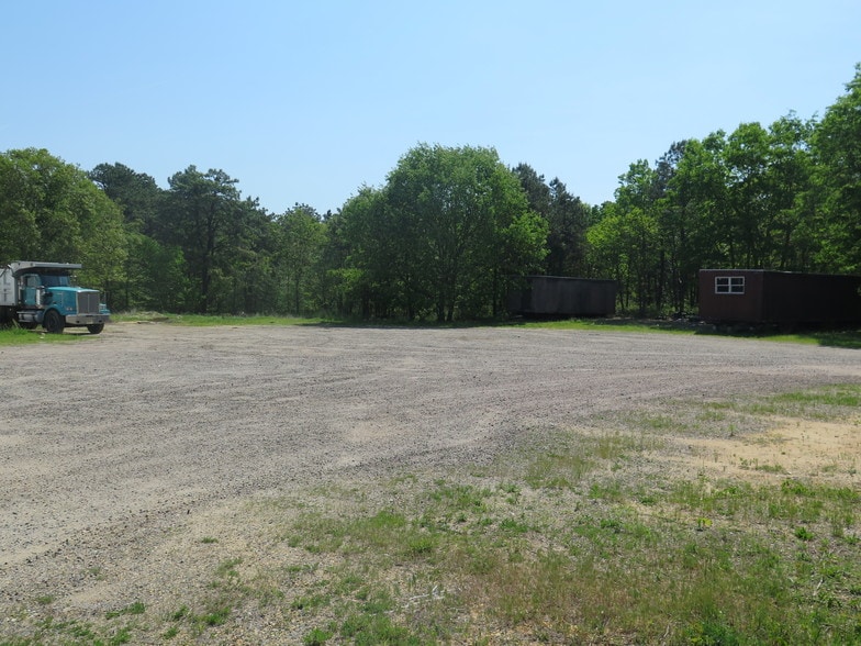 More Photos Of 25 Arnold Blvd, Howell Light Distribution For Lease