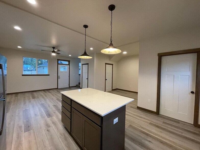 More Photos Of 23 Shooting Star Dr, Priest River Apartments For Sale