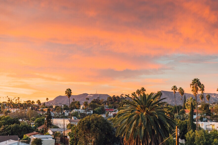 More Photos Of 1132 N Coronado St, Los Angeles Apartments For Sale