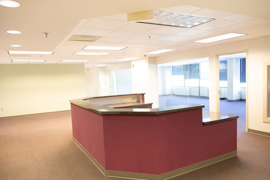 More Photos Of 10210 Greenbelt Rd, Lanham Office For Lease