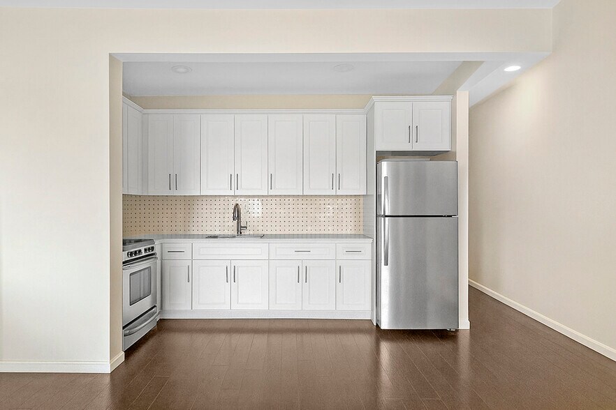 More Photos Of , Brooklyn General Retail For Sale