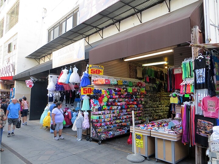 More Photos Of 1016 S Santee St, Los Angeles Storefront For Sale
