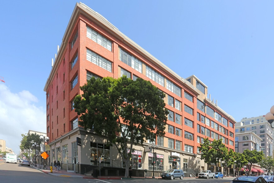 More Photos Of 310 5th Ave, San Diego Apartments For Lease