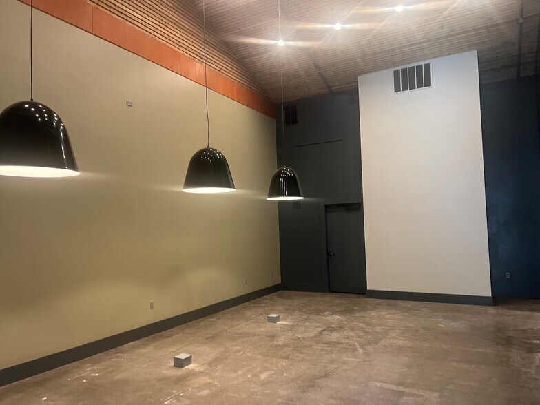 More Photos Of 709 California Blvd, Napa Service For Sale
