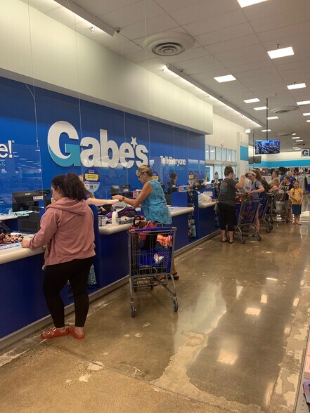 More Photos Of 1700 E Boulevard, Kokomo Unknown For Lease