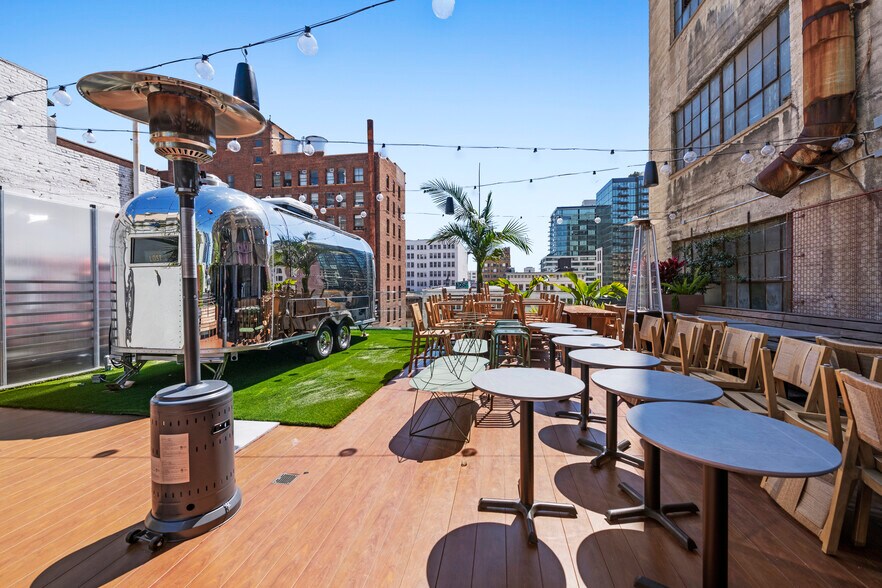 More Photos Of 718 S Hill St, Los Angeles Office For Lease