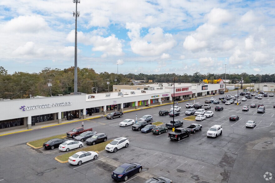 More Photos Of 3 W Nine Mile Rd, Pensacola Freestanding For Lease