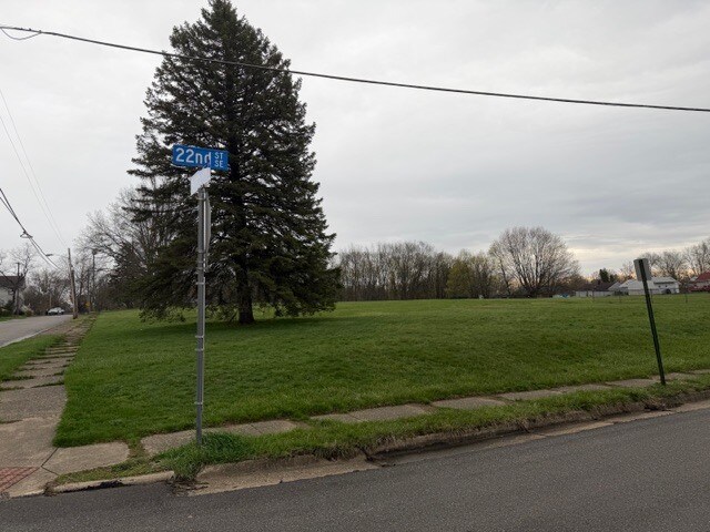 More Photos Of 2219 Massachusetts SE ave, Massillon Land For Sale