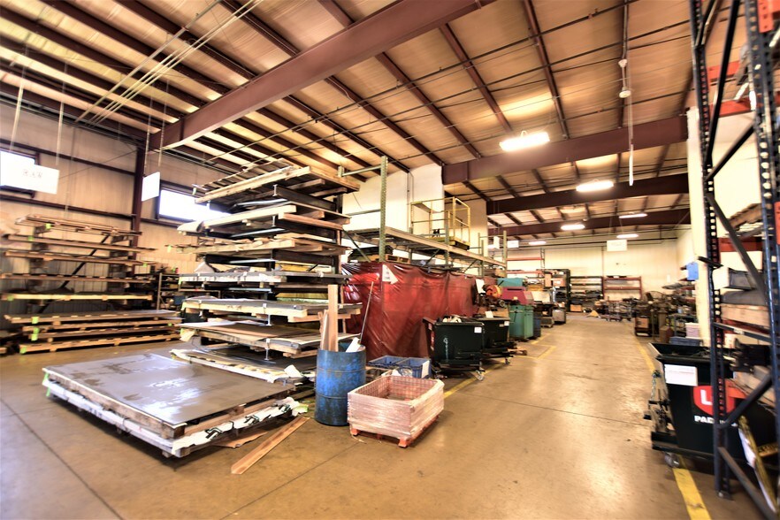 More Photos Of 8167-8197 Clyde Park Ave, Byron Center Warehouse For Lease