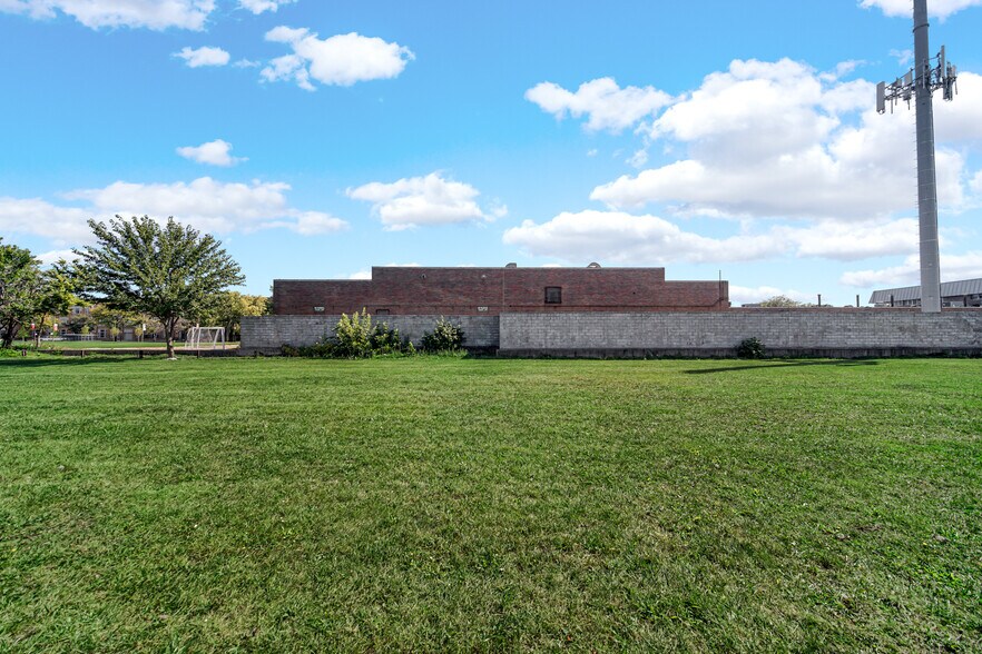 More Photos Of 5010 S State St, Chicago Supermarket For Lease