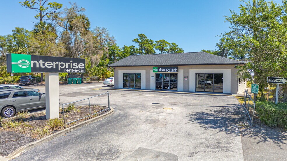 More Photos Of 2055 S Woodland Blvd, Deland Storefront Retail Office For Sale