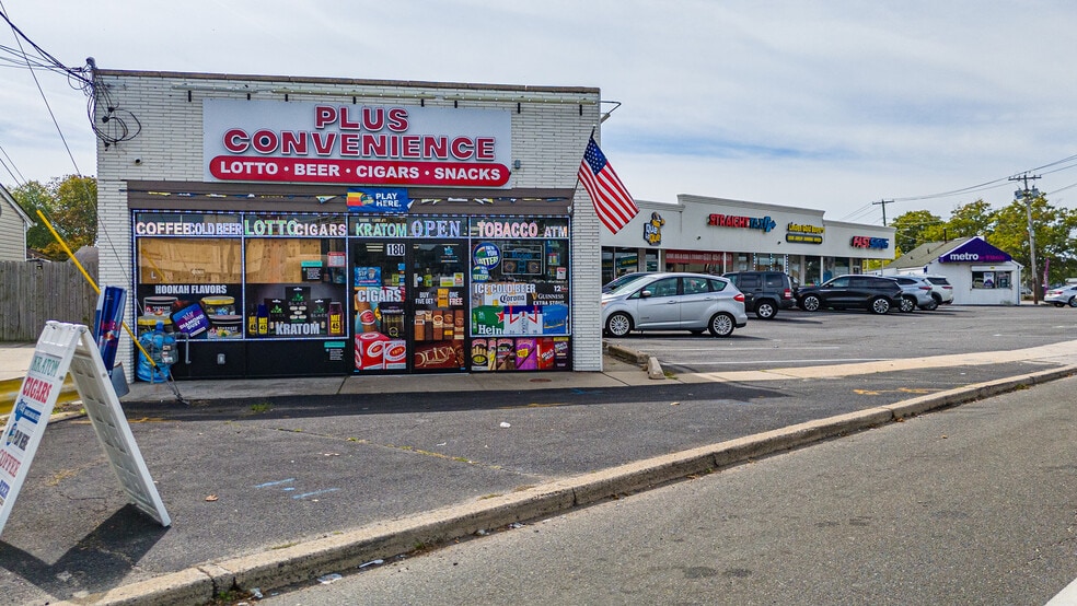 More Photos Of 180-196 W Sunrise Hwy, Lindenhurst Storefront For Sale