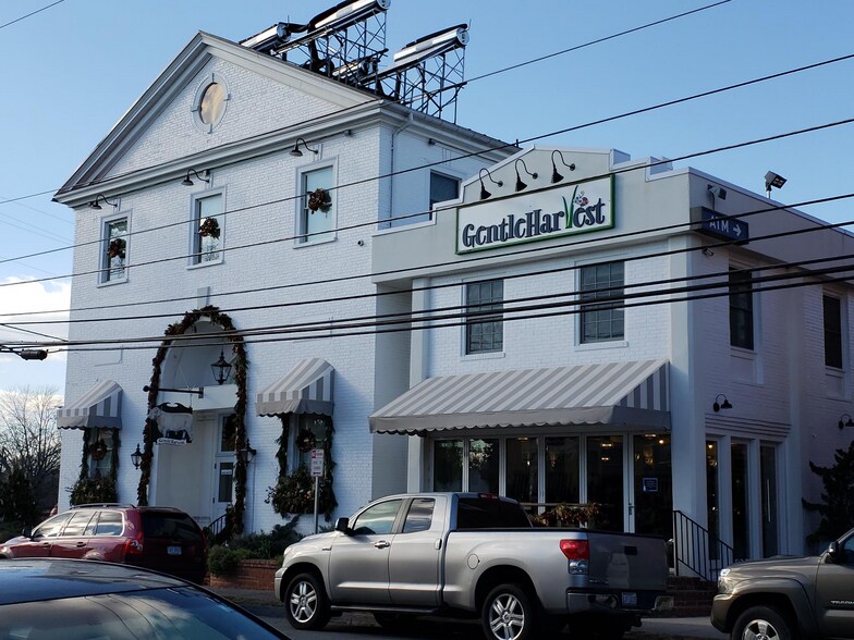 More Photos Of 8414 W Main St, Marshall Storefront Retail Residential For Lease