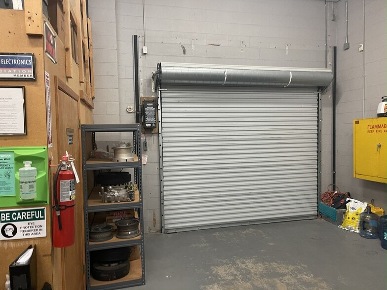 More Photos Of 2091 Dobbs Rd, Saint Augustine Flex For Lease