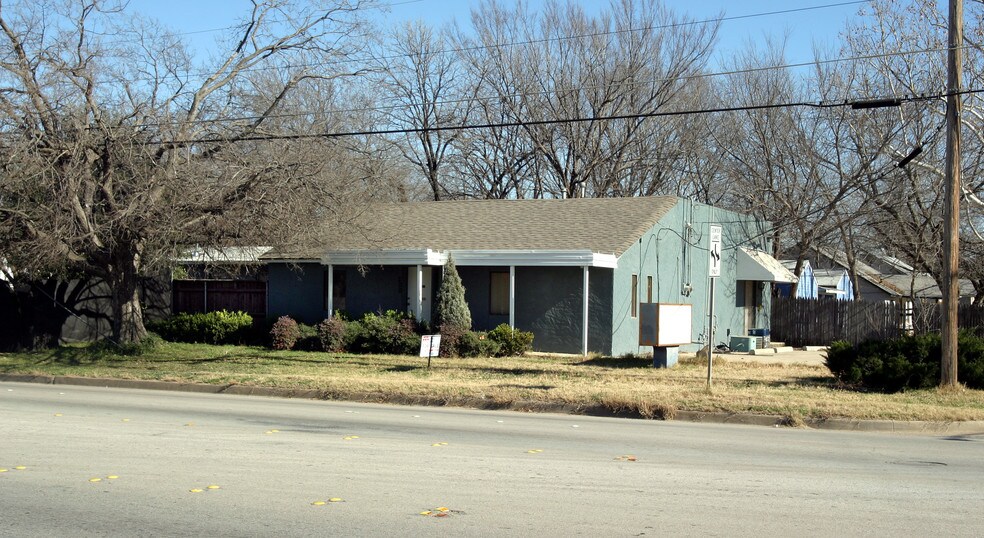 Primary Photo Of 200 N Beach St, Fort Worth Office For Sale