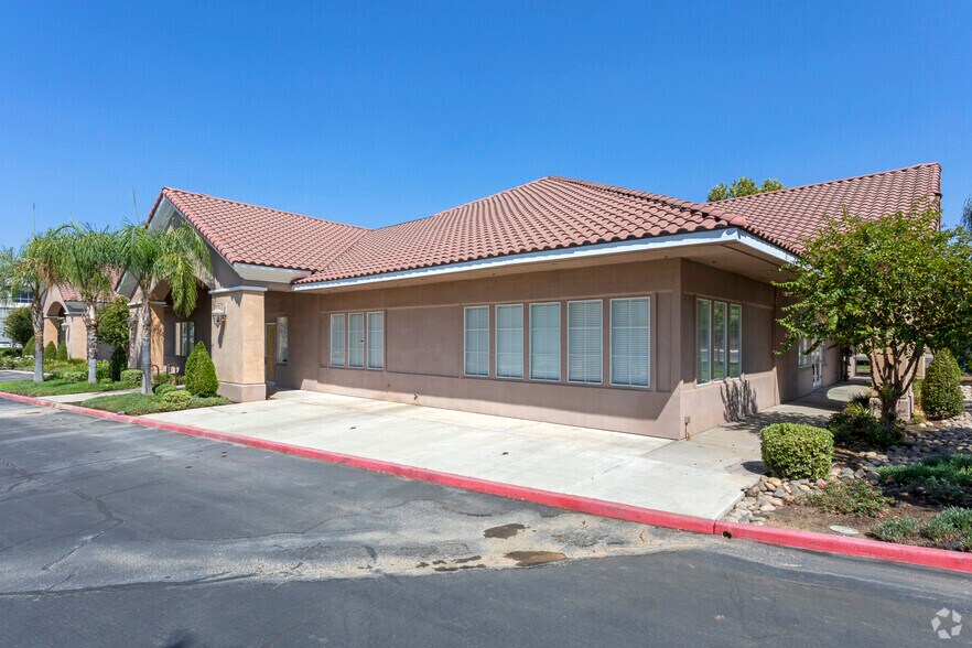 More Photos Of 7575 N Fresno St, Fresno Office For Lease