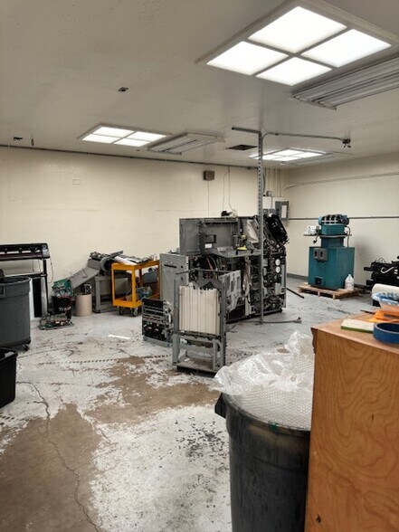 More Photos Of 135 S Mesa Dr, Mesa Office For Sale