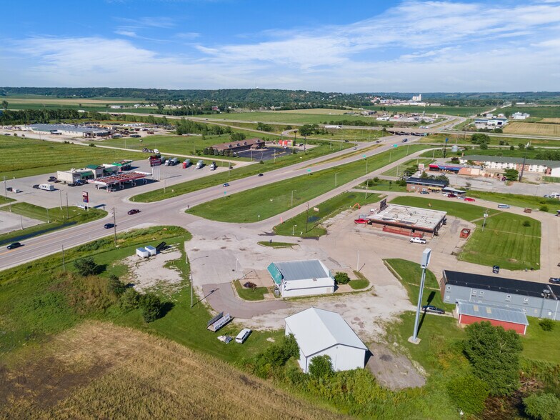 More Photos Of 3153 Joliet Ave, Missouri Valley Convenience Store For Sale